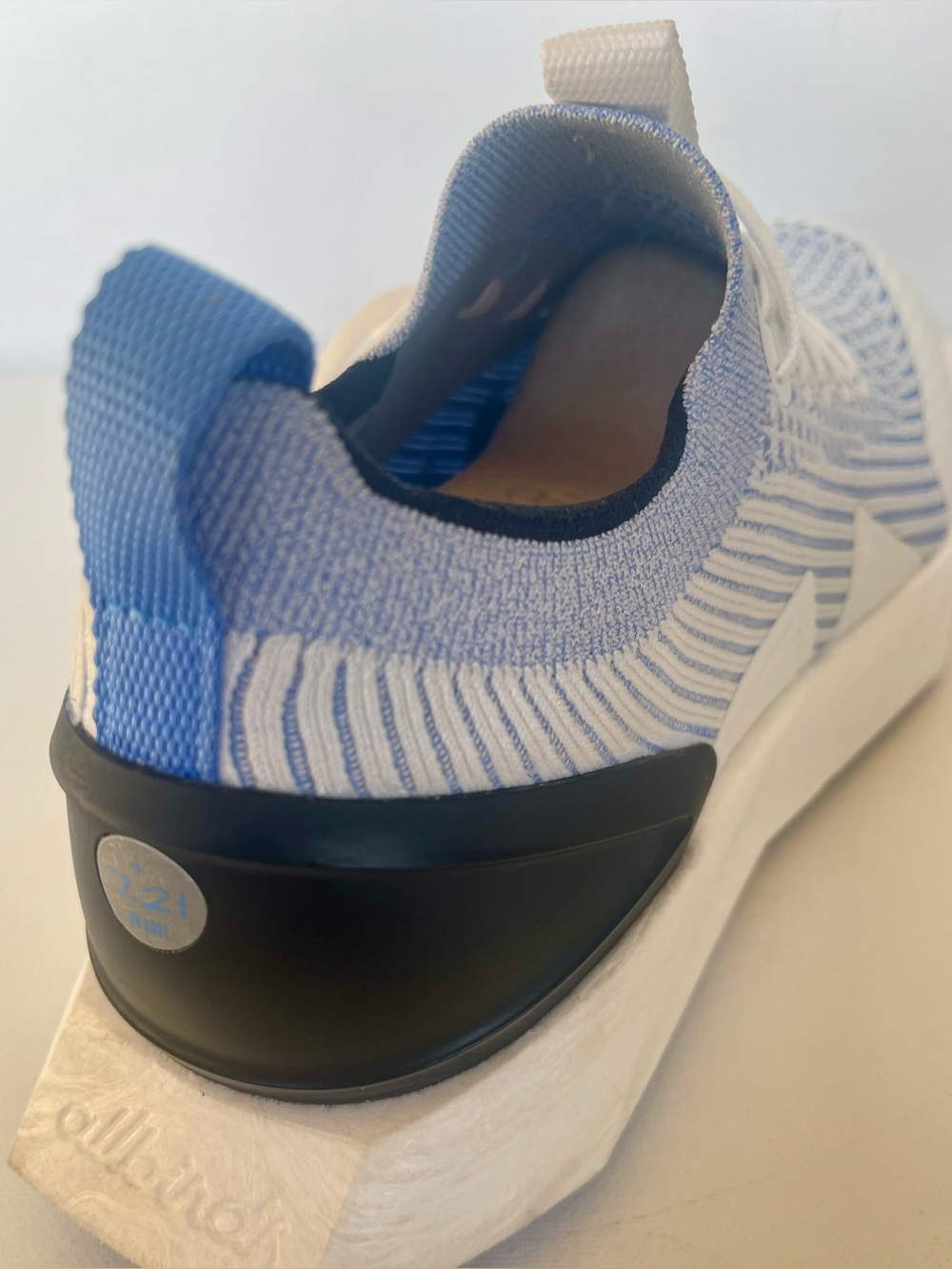 NEW ALLBIRDS TREE FLYER 2 BLIZZARD, PURE AZURE WOMENS RUNNING SHOE SIZE 8 or 10 - Picture 14 of 16